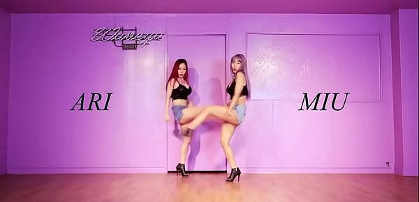  Sexy Dancing To AOA Song